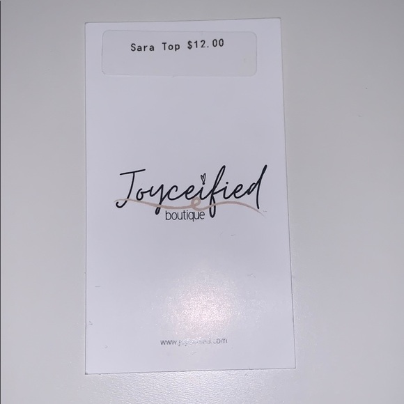 Sara Top - Picture 3 of 3